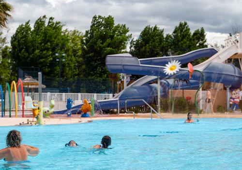 Piscine du camping Les Sables du Midi