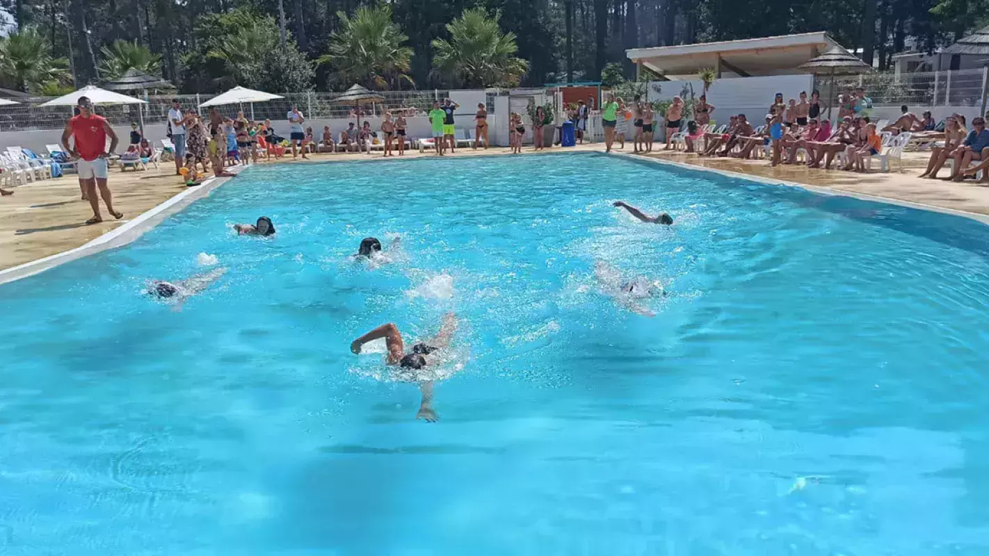 cours de natation camping les Embruns